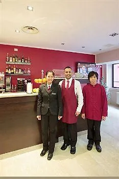 Oasi Village Hotell